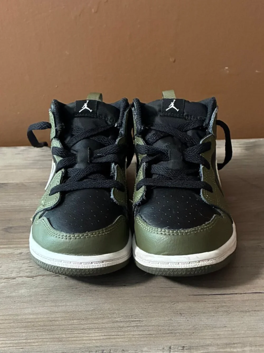 Nike Air Jordan Mid Sneakers